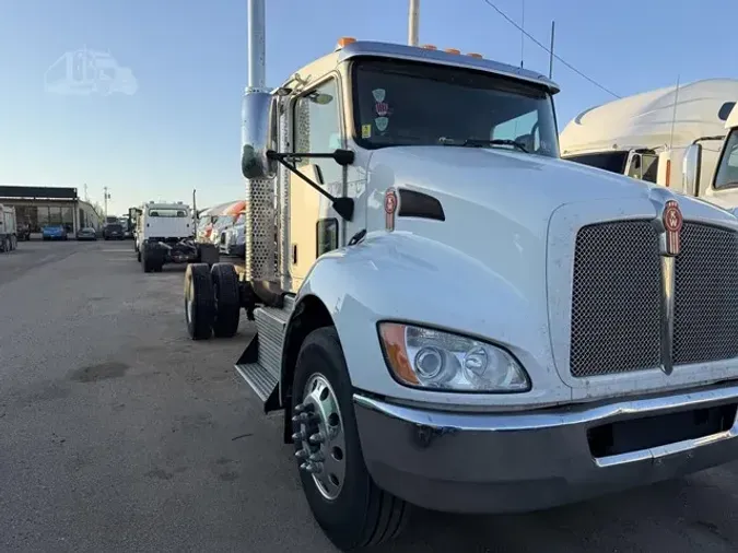 2015 KENWORTH T370