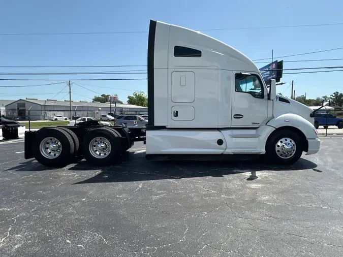 2022 Kenworth T680