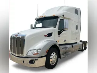 2022 Peterbilt 579