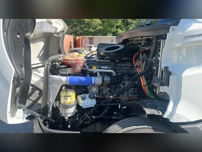 2021 Freightliner Cascadia 126