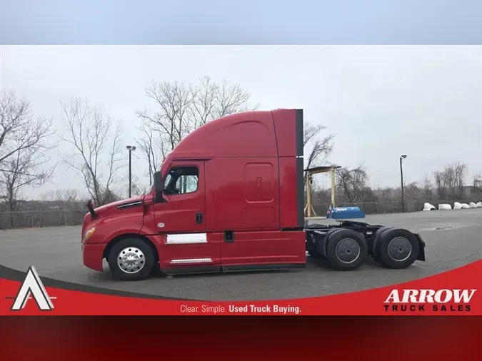 2021 FREIGHTLINER CA126