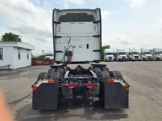 2019 NAVISTAR INTERNATIONAL LT625 SLPR CAB