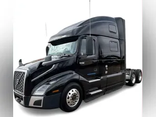 2021 Volvo VNL 860