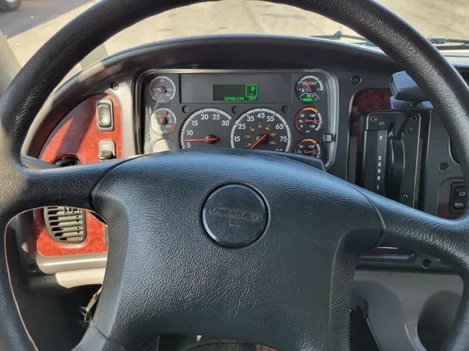 2018 Freightliner Business Class M2 106