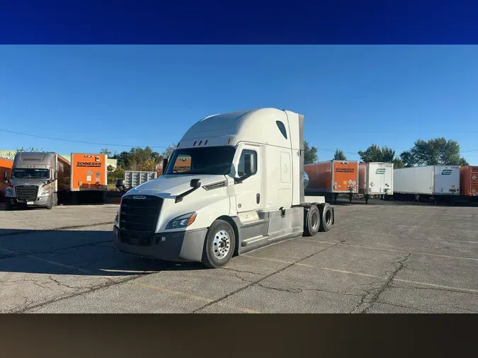2022 Freightliner Cascadia 126