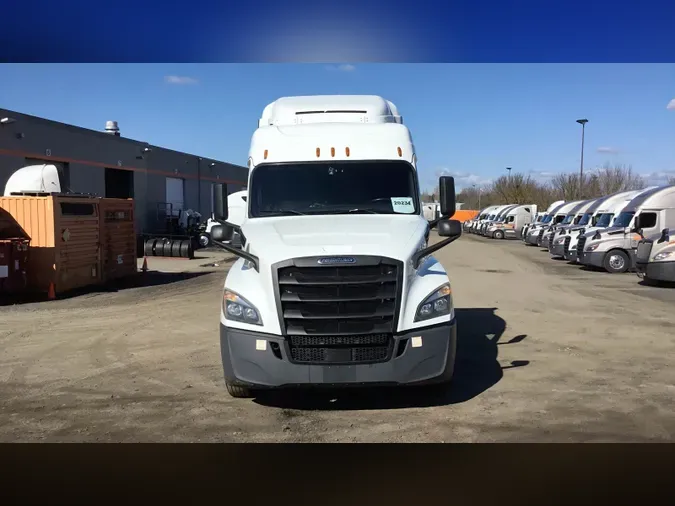 2020 Freightliner Cascadia