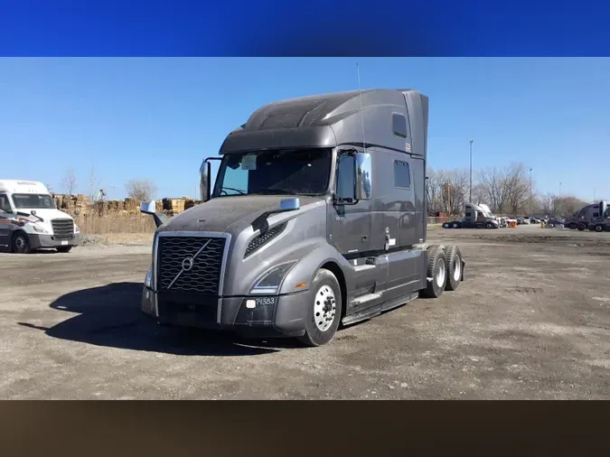 2022 Volvo VNL860