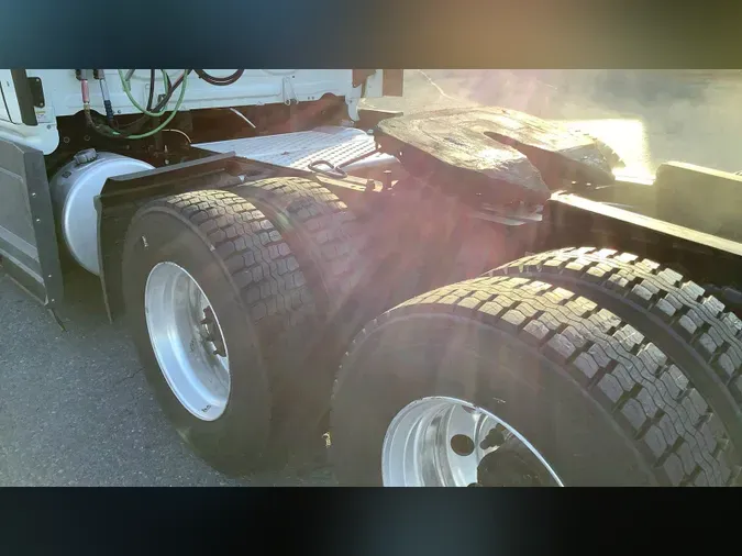 2021 Freightliner Cascadia 126194aec864eb65b0f4b3e57b02d841aaf