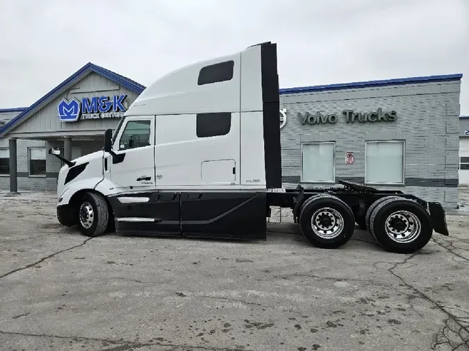 2025 VOLVO VNL64T860194aefe41b99821bebe7b5be38a4d53a