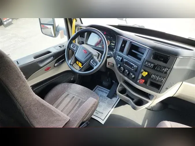 2022 PETERBILT 579