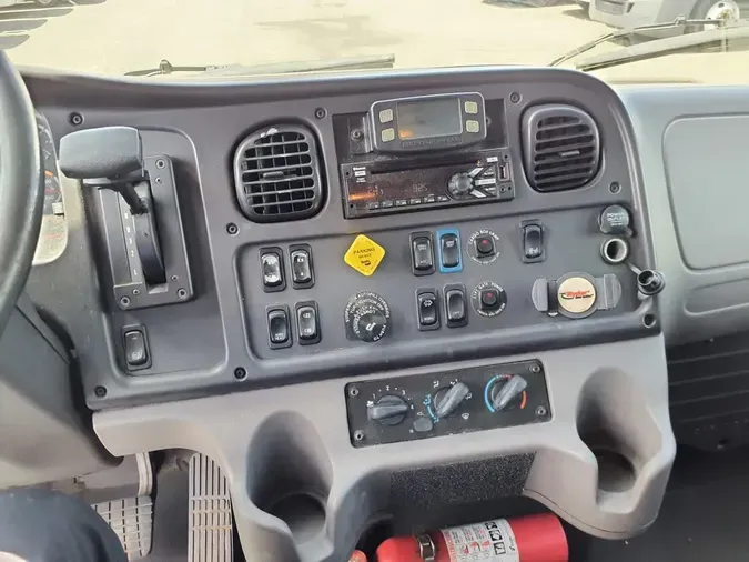 2019 FREIGHTLINER/MERCEDES M2 106