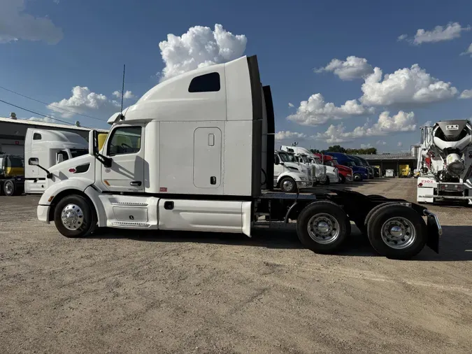 2022 Peterbilt 579