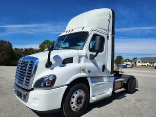 2018 FREIGHTLINER/MERCEDES CASCADIA 113