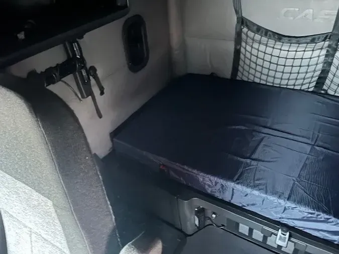 2022 Freightliner Cascadia