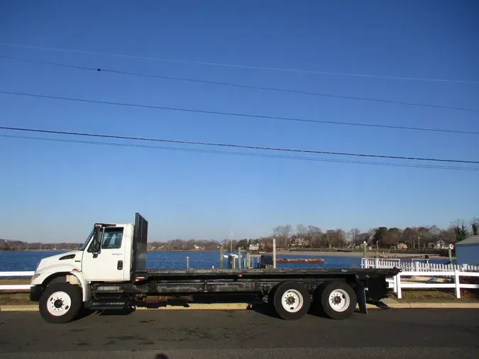 2013 INTERNATIONAL 4400 6 X 4