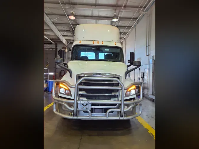 2019 FREIGHTLINER/MERCEDES NEW CASCADIA 116