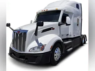 2022 Peterbilt 579