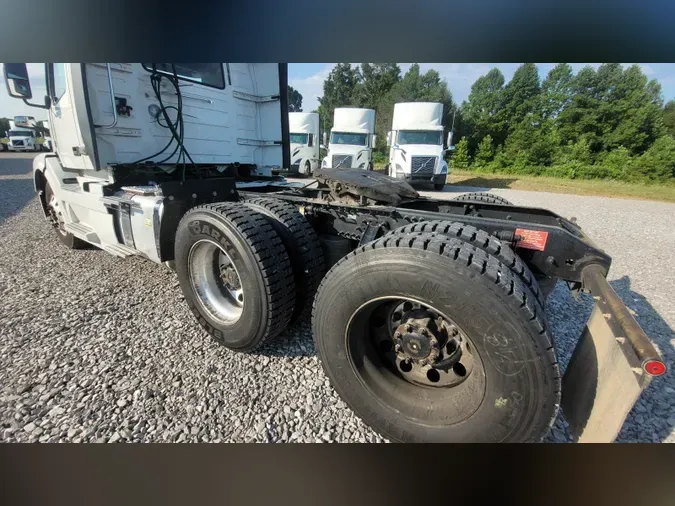 2018 Volvo VNL300