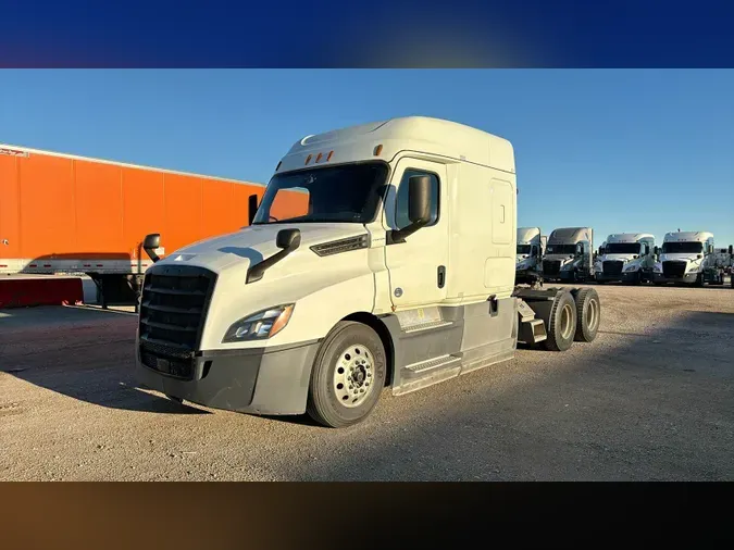 2020 Freightliner Cascadia