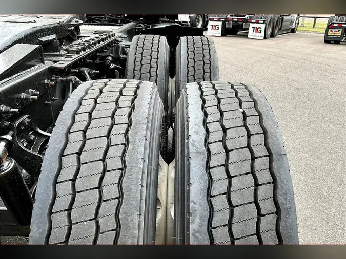 2022 INT LT625 6x4