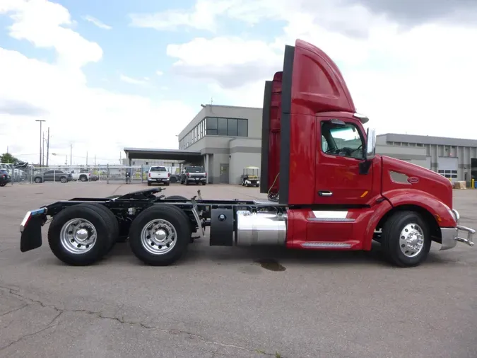 2022 Peterbilt 579