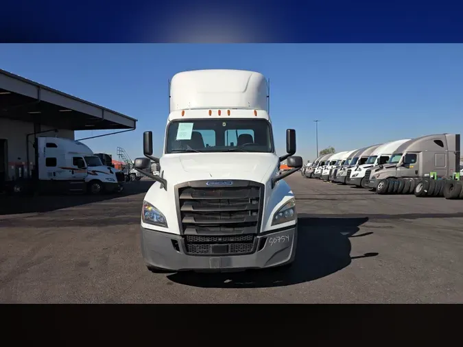 2020 Freightliner Cascadia 126