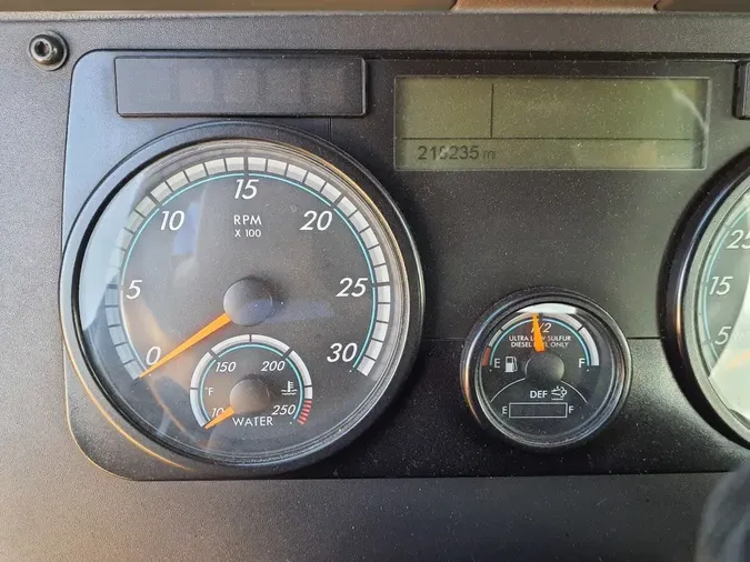 2017 FREIGHTLINER/MERCEDES CASCADIA 125