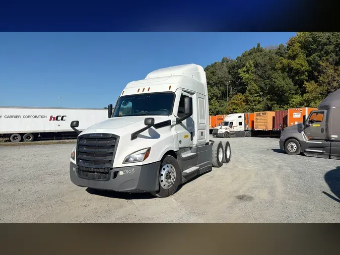2022 Freightliner Cascadia 1261962729fd2fd36add47e82b06b0d0afa