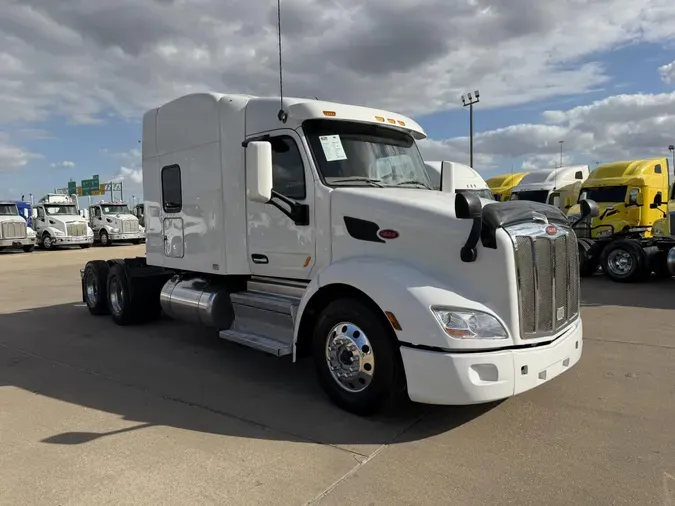2022 Peterbilt 579