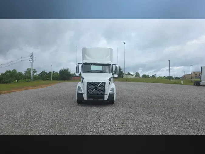 2018 Volvo VNL300
