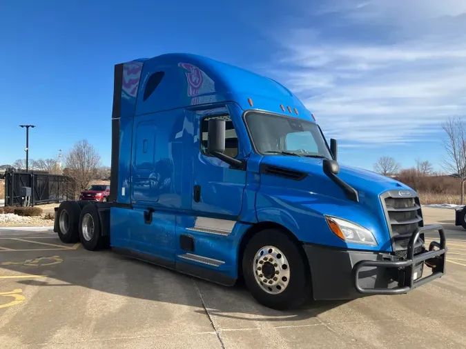2022 Freightliner Cascadia