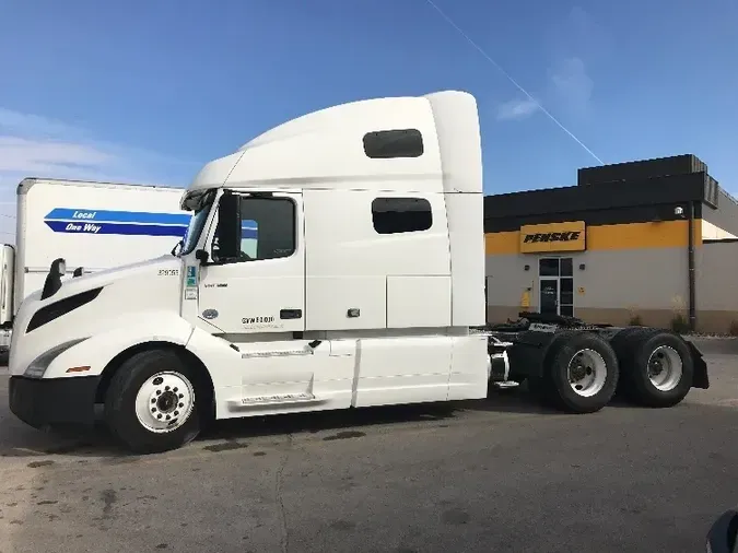 2019 Volvo VNL64760