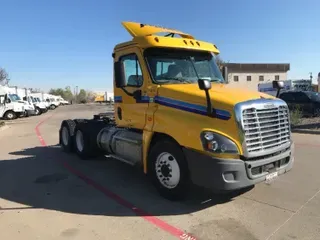 2016 FREIGHTLINER X12564ST