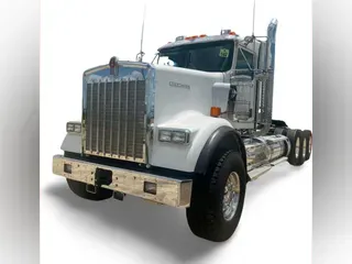 2025 Kenworth W900B