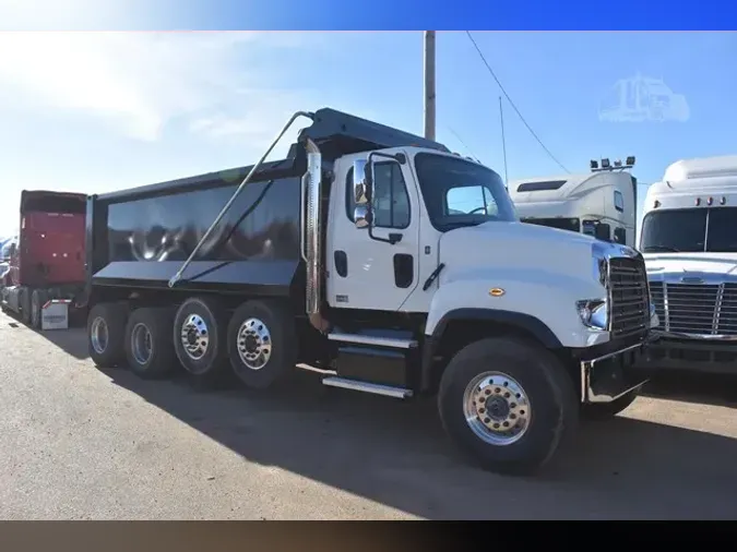 2023 FREIGHTLINER 114SD19695a7e2e1f4a0ea50432803253baa9