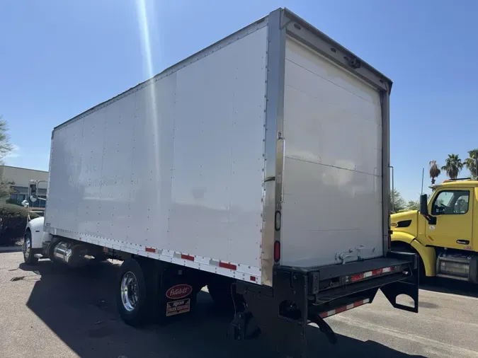 2019 Peterbilt 330