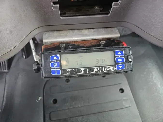 2018 FREIGHTLINER/MERCEDES M2 106