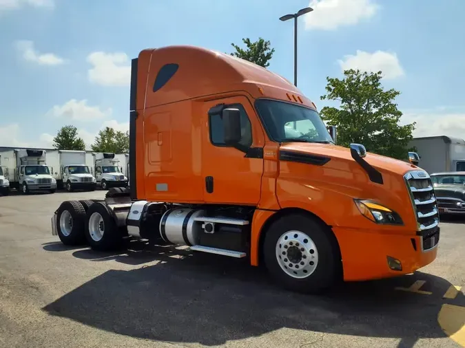 2019 FREIGHTLINER NEW CASCADIA PX12664