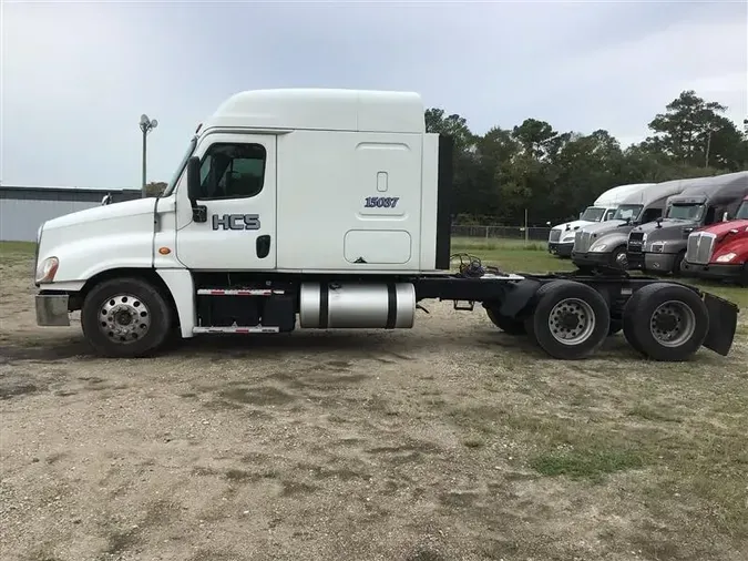 2015 FREIGHTLINER CASCADIA