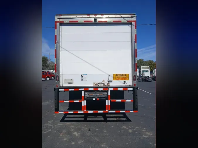 2019 FREIGHTLINER/MERCEDES M2 106