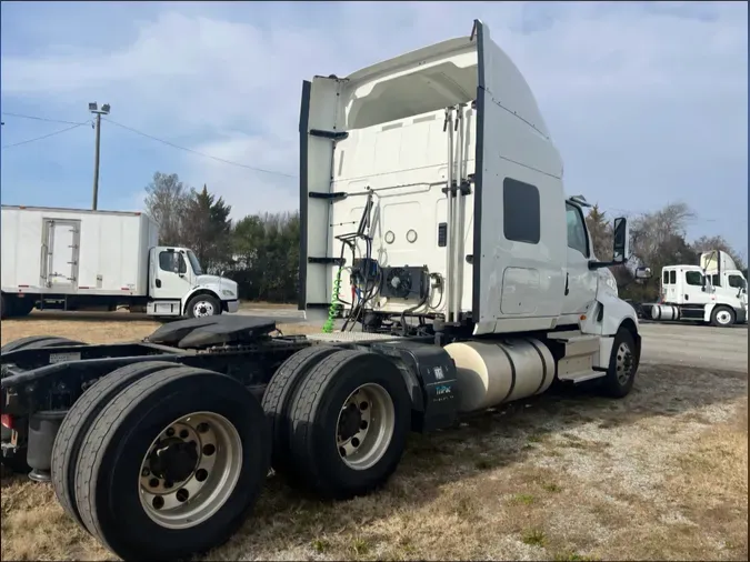 2019 NAVISTAR INTERNATIONAL LT625 SLPR CAB