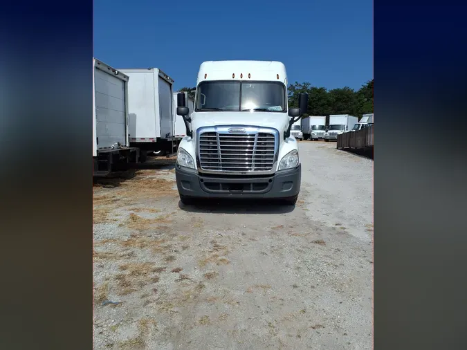 2017 FREIGHTLINER/MERCEDES CASCADIA 125