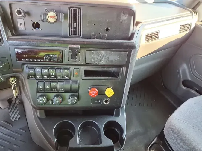 2019 NAVISTAR INTERNATIONAL LT625 SLPR CAB1975637c1c2e9338a4a67e994611aa04