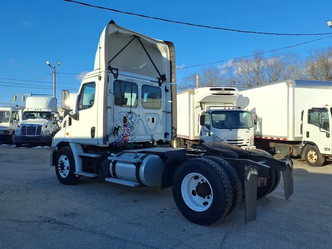 2018 FREIGHTLINER/MERCEDES CASCADIA 113