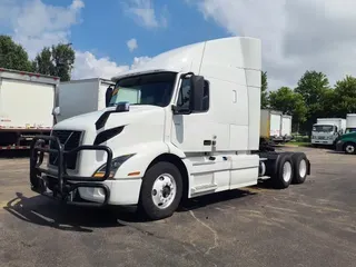 2020 VOLVO VNR64T-640
