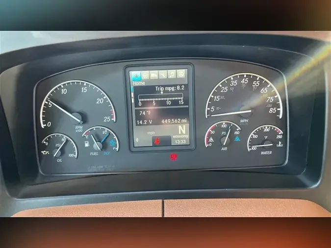 2021 FREIGHTLINER CA1261979567b1c52a292cd09110d99d7bb39