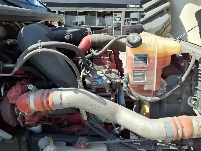 2019 NAVISTAR INTERNATIONAL LT625 DAYCAB T/A