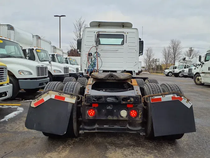 2018 VOLVO VNL64TRACTOR