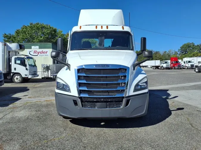 2022 FREIGHTLINER NEW CASCADIA PX12664