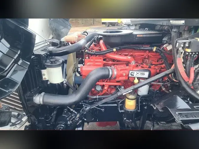 2020 INTERNATIONAL LT